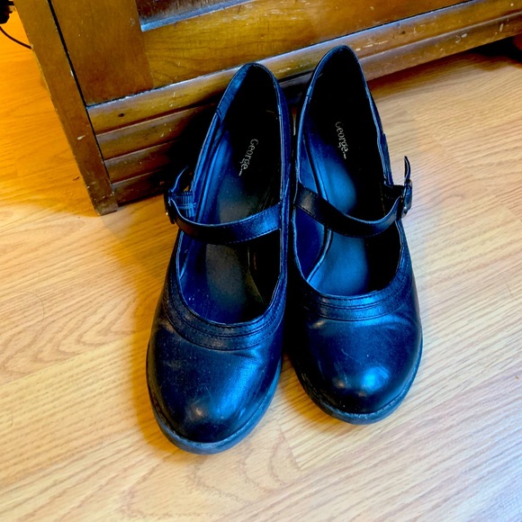 Vintage-Style Black Character Shoes - Picture 1 of 2